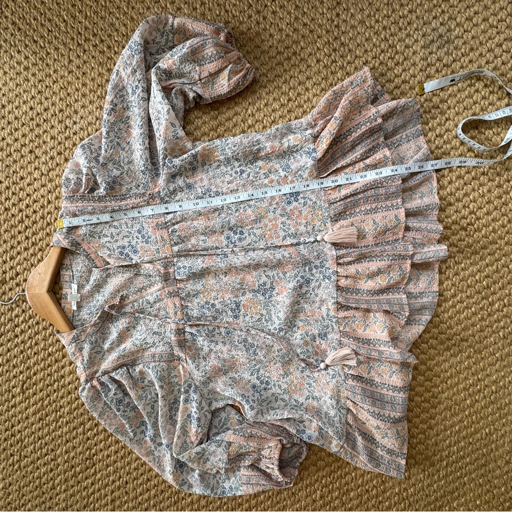 Blu Pepper Tan Gray Ruffled Tiered Blouse - Picture 7 of 7